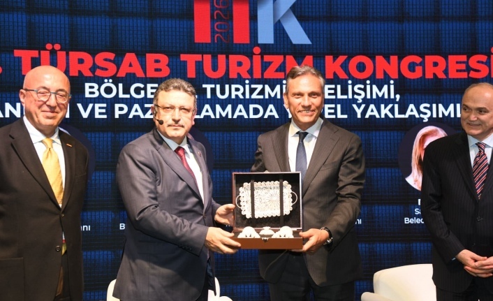 BAŞKAN GENÇ: TRABZON, EVRENSEL ÇEKİCİLİĞE SAHİP BİR DÜNYA ŞEHRİDİR