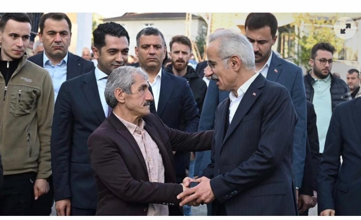Bakan Uraloğlu düzköy‘de.