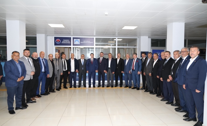 BAŞKAN GENÇ, MUHTARLARLA BAYRAMLAŞTI