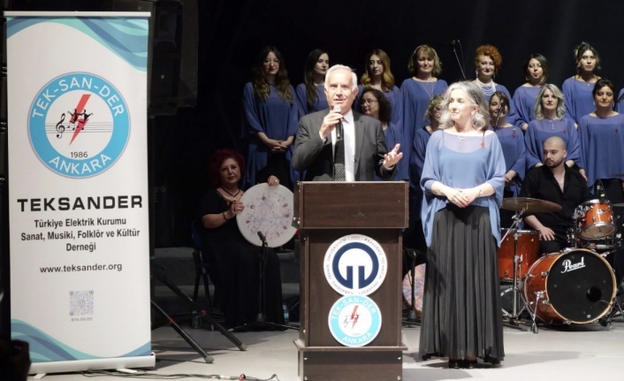 TEKSANDER’in Türkçe Pop Konseri Trabzon'da büyük alkış aldı