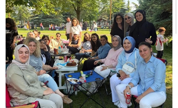 Dumlupınar ilkokulu yaza merhaba dedi