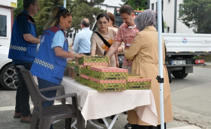 BÜYÜKŞEHİR YKS SÜRECİNDE GÖNÜLLERE DOKUNDU