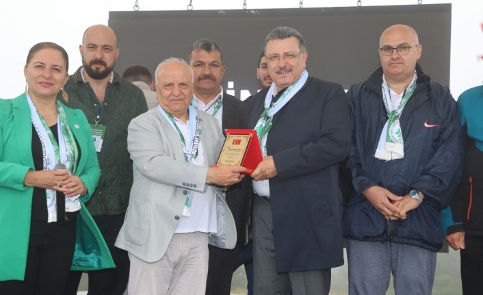 BAŞKAN GENÇ: DOĞDUĞUMUZ TOPRAKLARA VEFA BORCUMUZU ÖDÜYORUZ