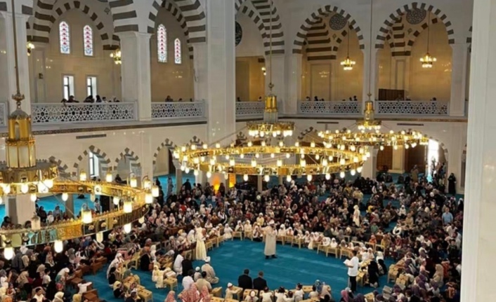 Hanife Hatun Camii’nde tarihi gün.