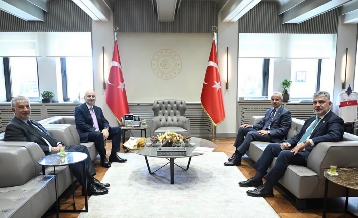 Trabzon Milletvekilleri Bakan Uraloğlu‘nu ziyaret ettiler.