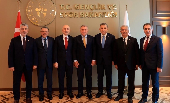 Trabzon ekibi bakan pak’ı ziyaret etti.