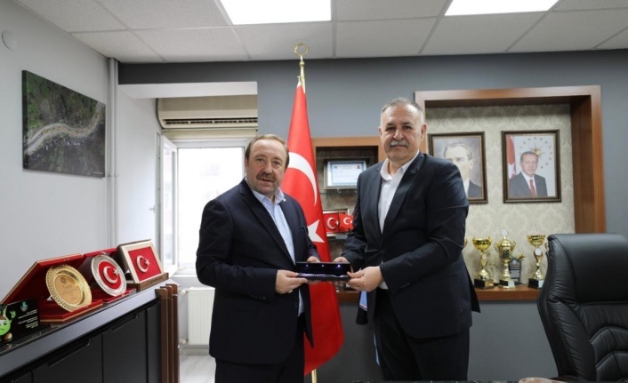 Genel Başkan Öztürk il müdürü Kaplan’ı ziyaret etti