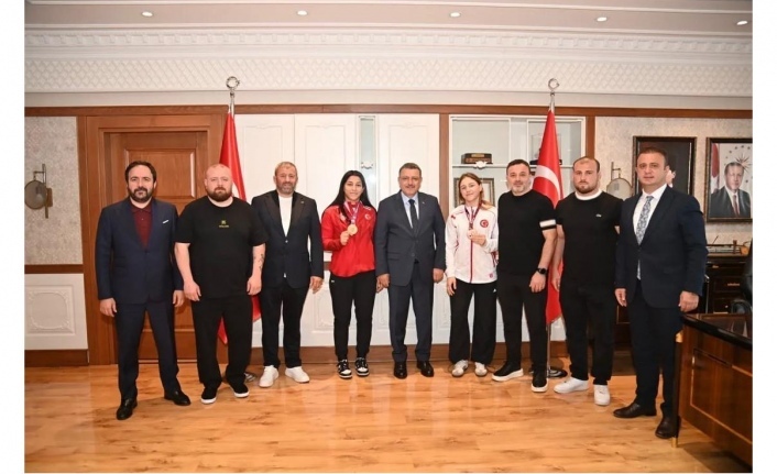 "Büyükşehir çatısı altında mücadele etmek büyük gurur"