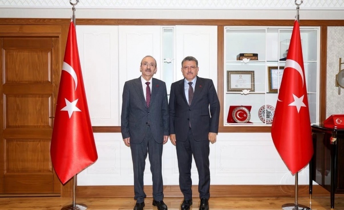 Başkan Çelenk başkan Genç’i ziyaret etti