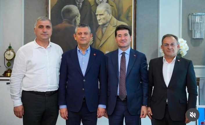 Başkan Kaya Genel başkanımız Özgür Özel’dir.