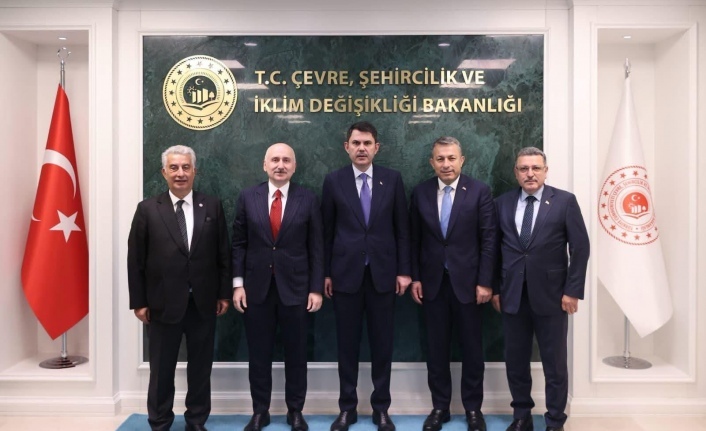 KATI ATIK BERTARAF TESİSİNDEKİ SORUNLARIN ÇÖZÜMÜ İÇİN BAKAN KURUM'DAN DESTEK İSTEDİLER