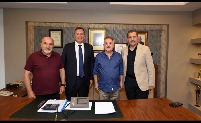 Başkan Çelebi yılmazlar lastik Sanayi’i ziyaret etti