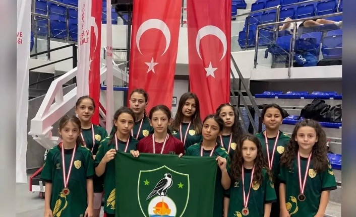 Araklı Belediyesi Spor kulübü şampiyon oldu
