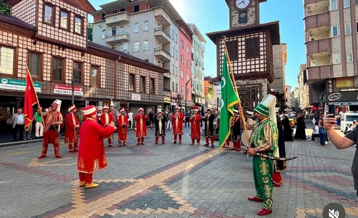 Sürmene’de mehter coşturdu