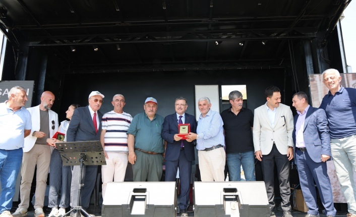 BAŞKAN GENÇ: “TRABZON DA GÜMÜŞHANE DE BİRDİR, BİRLİĞİMİZ DAİM OLSUN”
