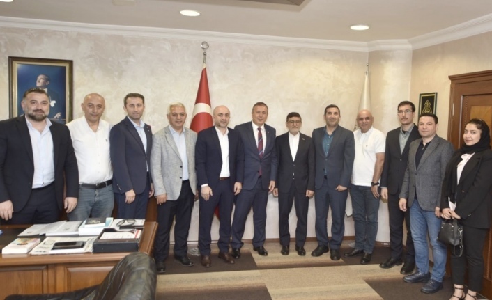 Tahran - Trabzon hattı ilk seferini 140 yolcuyla yapacak