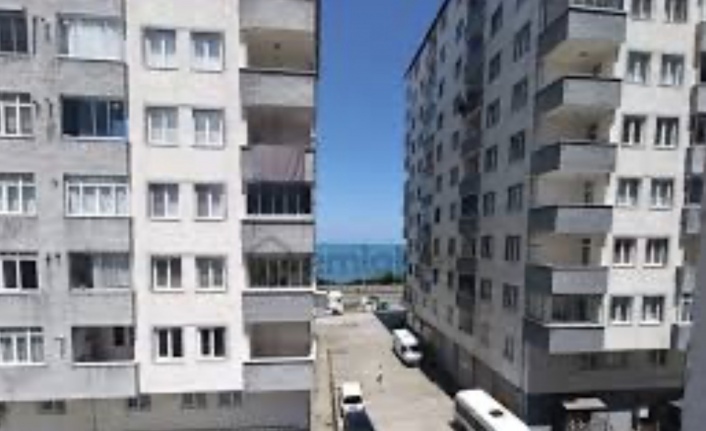 Arsin’de trafik kazası üç yaralı