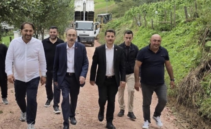Başkan Çelenk işinin başında.