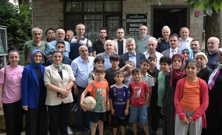 Milletvekilleri ortahisar ilçesini arşınladılar.