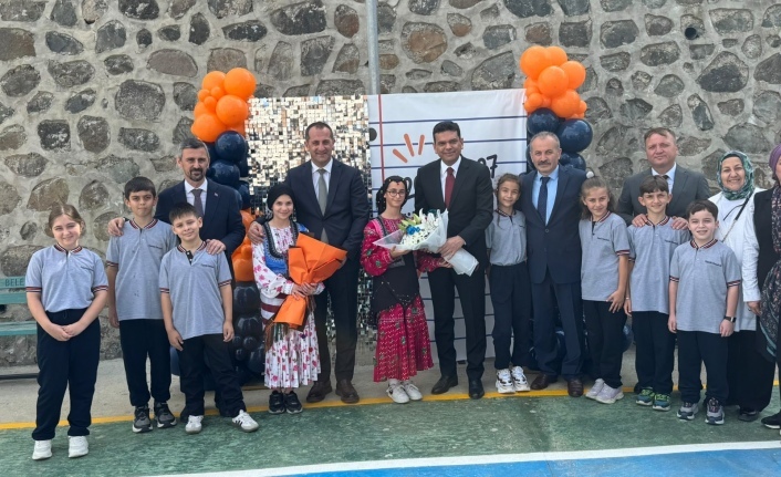AKÇAABAT’TA DERS ZİLİ ÇALDI, YENİ EĞİTİM YILI BAŞLADI