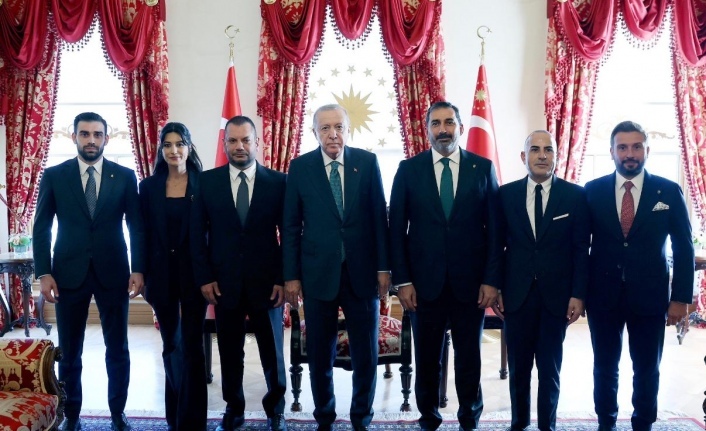 Cumhurbaşkanımız Sayın Recep Tayyip Erdoğan, Başkanımız Ertuğrul Doğan ve Yönetim Kurulu Üyelerimizi Dolmabahçe’de kabul etti.