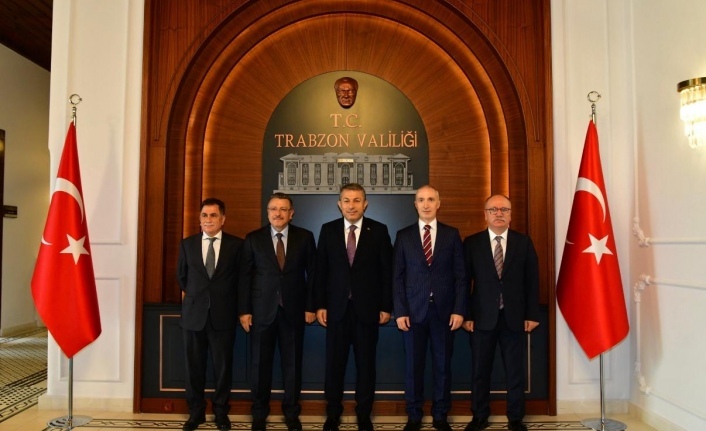 Vali Şahin Topladı.