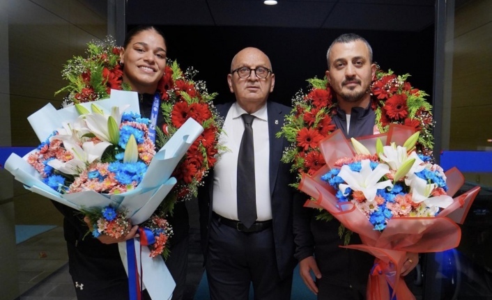 Şampiyon Sporcumuz Havvanur Kethüda Trabzon’a Geldi