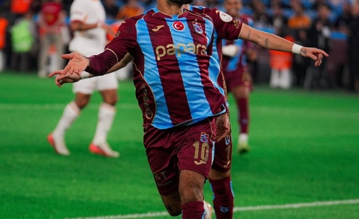İLK YARININ SON DAKİKALARINDA SALAH FIRTINASI