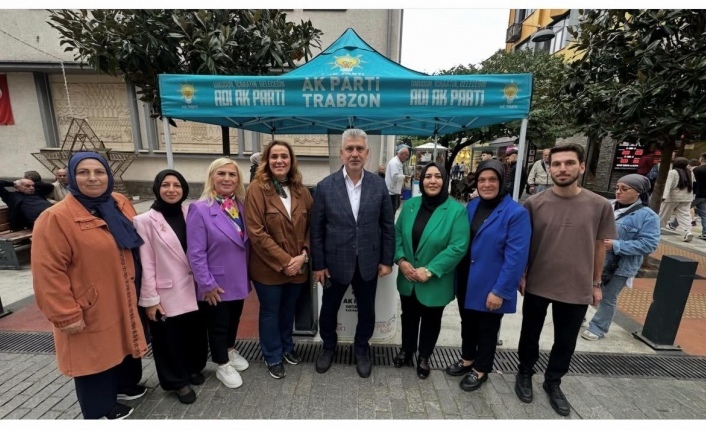 Milletvekili Büyükaydın kadın kolları standını ziyaret etti.