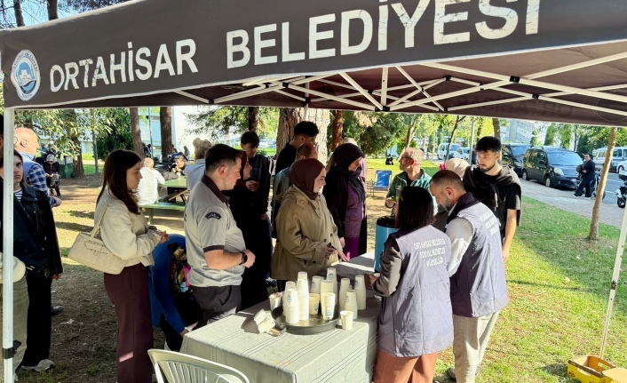 ORTAHİSAR BELEDİYESİ, KPSS ADAYLARINI VE AİLELERİNİ YALNIZ BIRAKMADI
