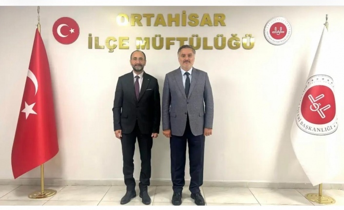 Başkan akkoç ilçe müftüsü Yılmaz’ı ziyaret etti.