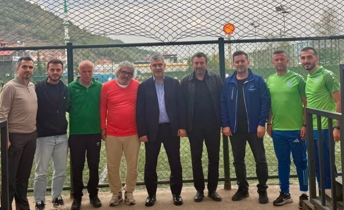 Milletvekili Büyükaydın eski kulübünü ziyaret etti.