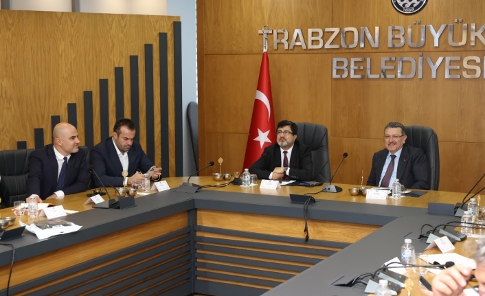 BAŞKAN GENÇ, RAYLI SİSTEMİ GÜN GÜN TAKİP EDİYOR