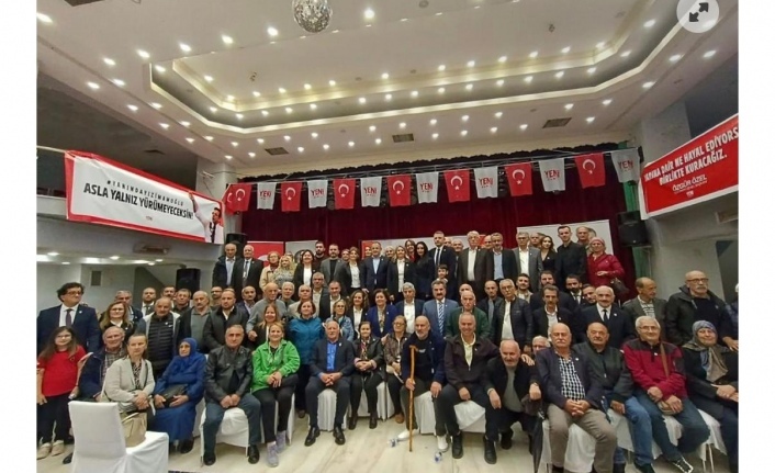 YENİ PARTIDE GÖVDE GÖSTERİSi