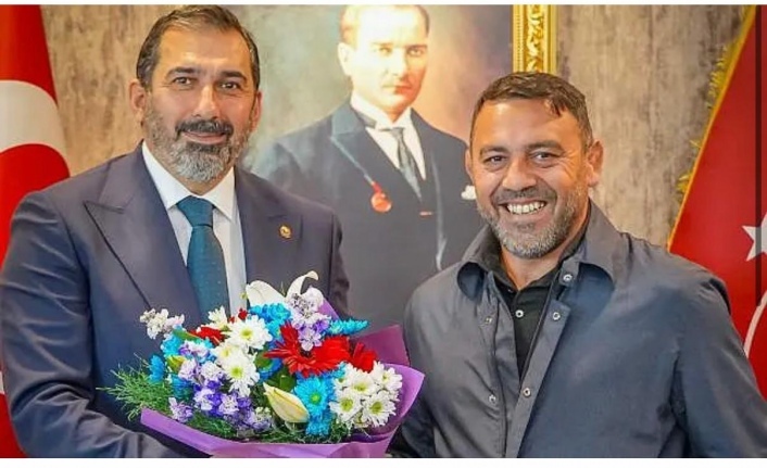 Gençlik ve Spor Bakan Yardımcısı Hamza Yerlikaya, Trabzonspor Kulübünü ziyaret etti.