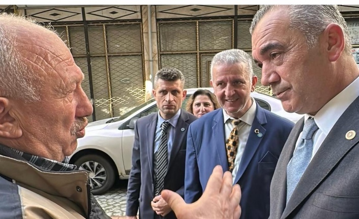 İYİ’ler Of’ta vatandaşı mitinge davet ettiler.