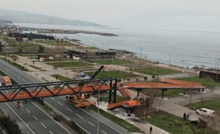 Arsin’de trafik kazası üç yaralı