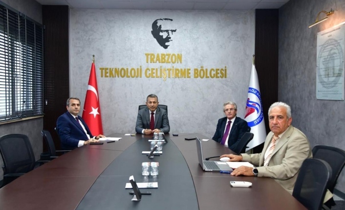 Vali Şahin Teknokent’i ziyaret etti