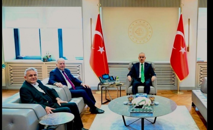 Bakan Uraloğlu‘nu Yol-İş’ten ziyaret.
