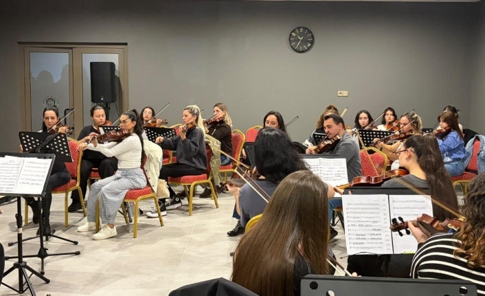 AKÇAABAT’TA KONSER HAZIRLIKLARI SÜRÜYOR