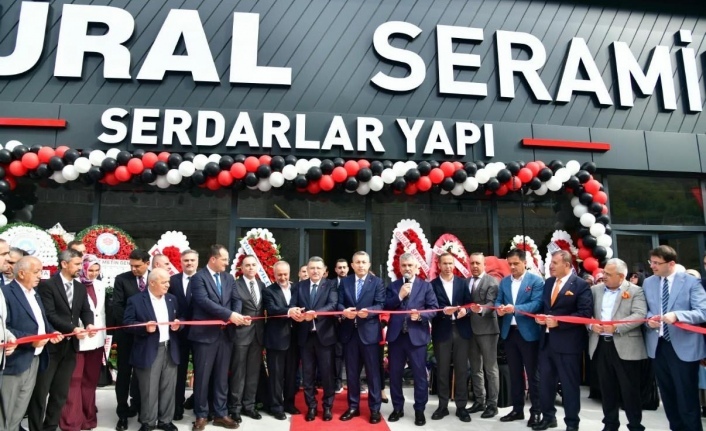 Serdarlar Yapı yeni yerinde hizmete açıldı
